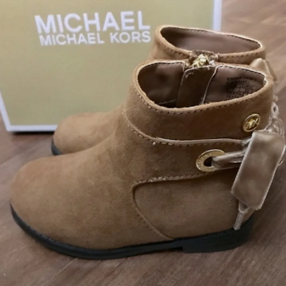 MICHAEL Michael Kors Girls Boots Size 7